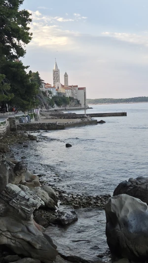 Uvala svete Eufemije, Otok Rab